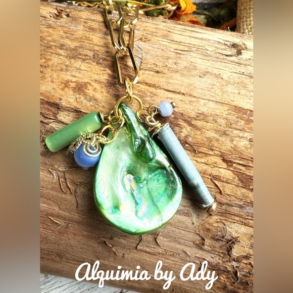 Cat’s eye multiple charms gold chain necklace - Picture 1 of 4